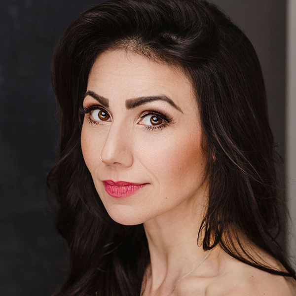 Headshot of Jennifer Walls