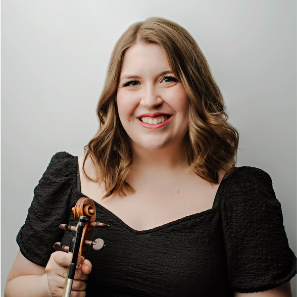 Headshot of Leah Grandmont
