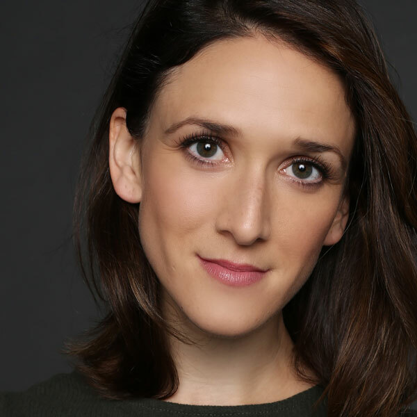 Keely Hutton