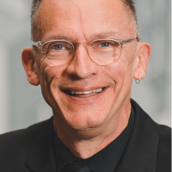 Headshot of Larry Larson