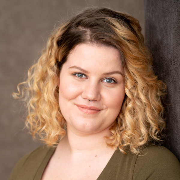 Headshot of Molly Muck