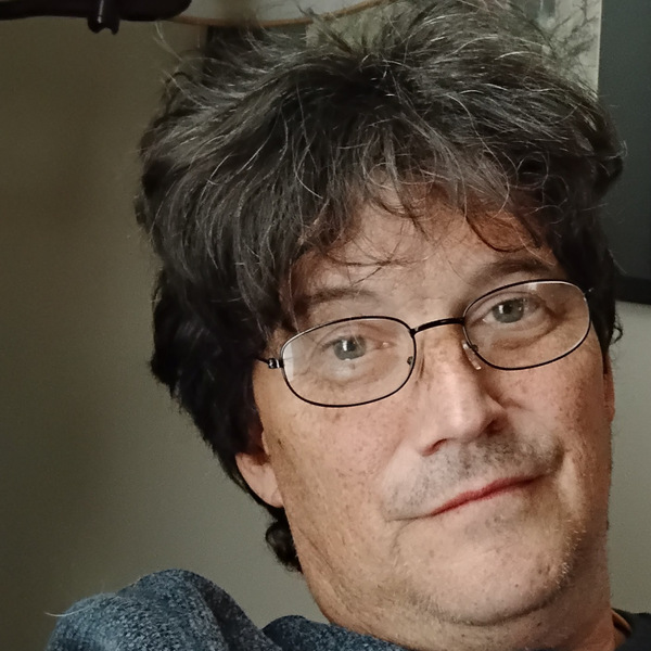 Headshot of Nic Bastian