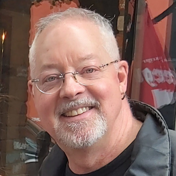 Headshot of Fred Smith