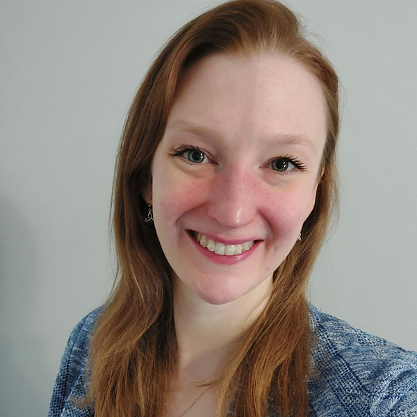 Headshot of Caitlin Mears