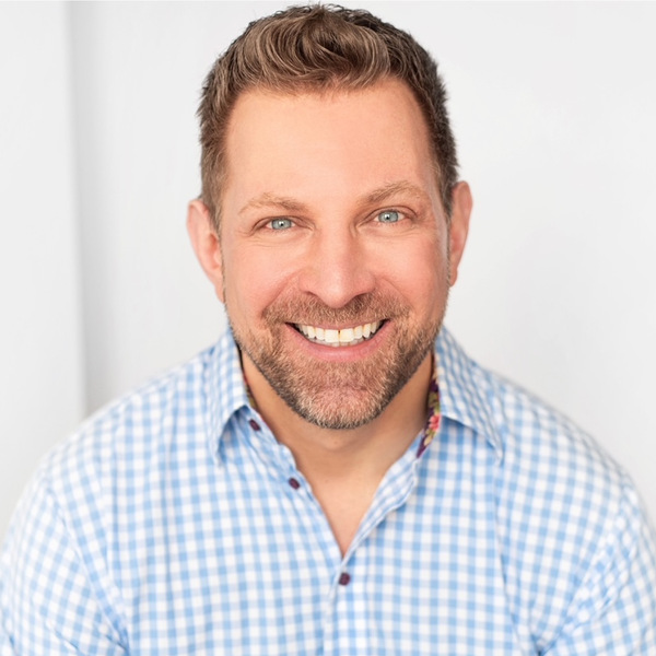 Headshot of Aaron Eyre