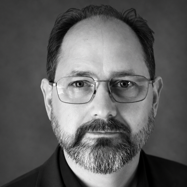 Headshot of Jeff Farrow