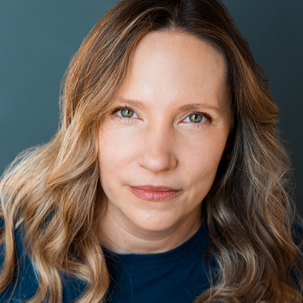 Headshot of Robin Calvert