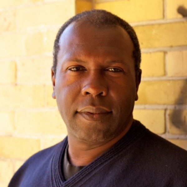 Headshot of Roy Lewis