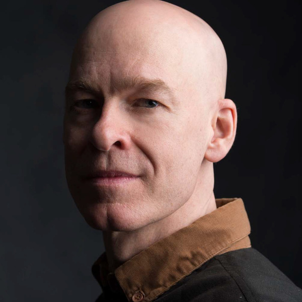 Headshot of Steven Sutcliff