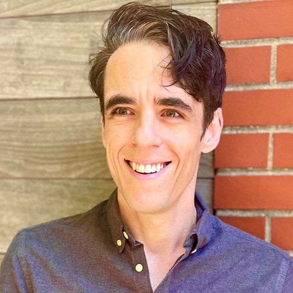 Headshot of Steven Levenson