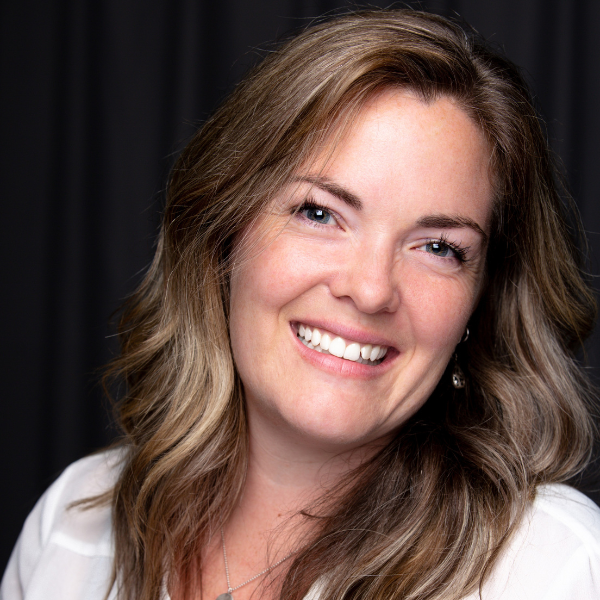 Headshot of Sara Turner