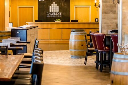 Cambridge Hotel - Conference Centre